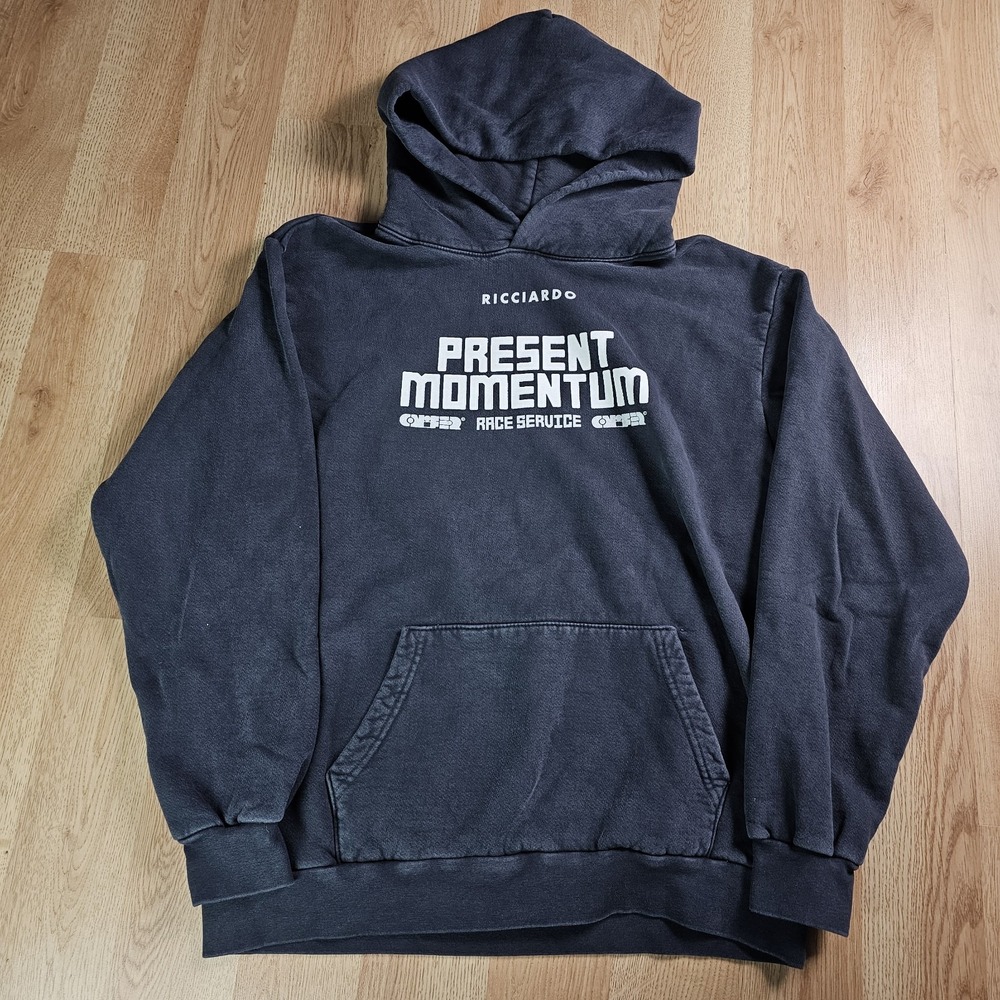 Ricciardo Black Hoodie - Present Momentum Design
